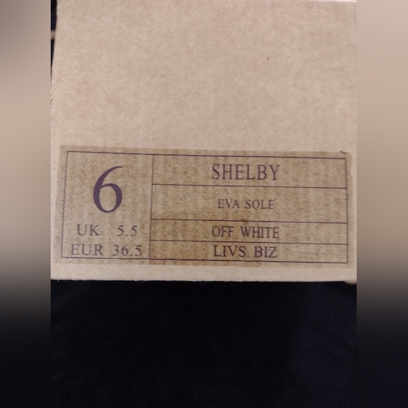 New boots hat set - Picture 2 of 12